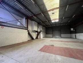 20 Rue Augustin Fresnel, Coignières for lease Interior Photo- Image 2 of 3