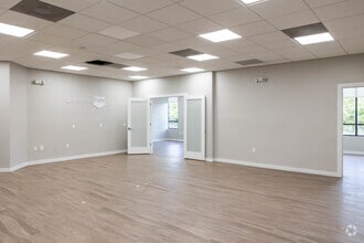 1750 N University Dr, Coral Springs, FL for lease Interior Photo- Image 2 of 6