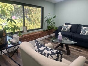 51 N Main St, Southington, CT à louer Photo intérieure- Image 1 de 9