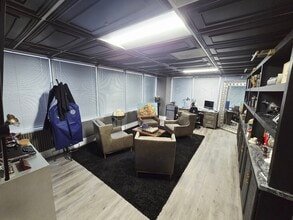 7680 Universal Blvd, Orlando, FL for lease Interior Photo- Image 2 of 28