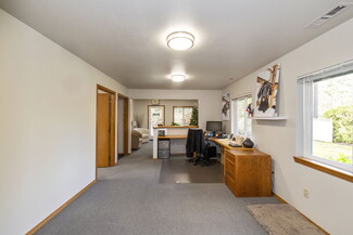 More details for 104 Tremont Ave, Port Orchard, WA - Office for Sale