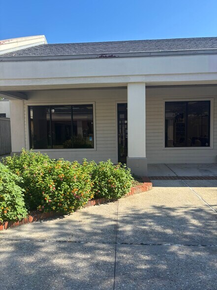 5735 Essen Ln, Baton Rouge, LA for lease - Building Photo - Image 2 of 46
