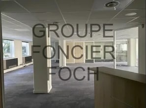 Office in Lyon for lease Interior Photo- Image 2 of 5