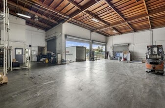 5717 E Ferguson Dr, Commerce, CA for lease Interior Photo- Image 1 of 3