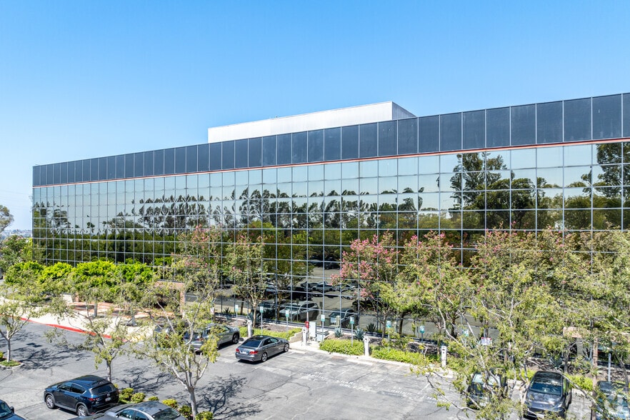 1255 Corporate Center Dr, Monterey Park, CA for lease - Primary Photo - Image 1 of 6