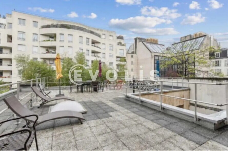 Office in Levallois-Perret for lease - Building Photo - Image 1 of 4