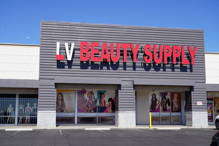 1132-1200 S Decatur Blvd, Las Vegas, NV à louer - Photo du bâtiment - Image 3 de 10