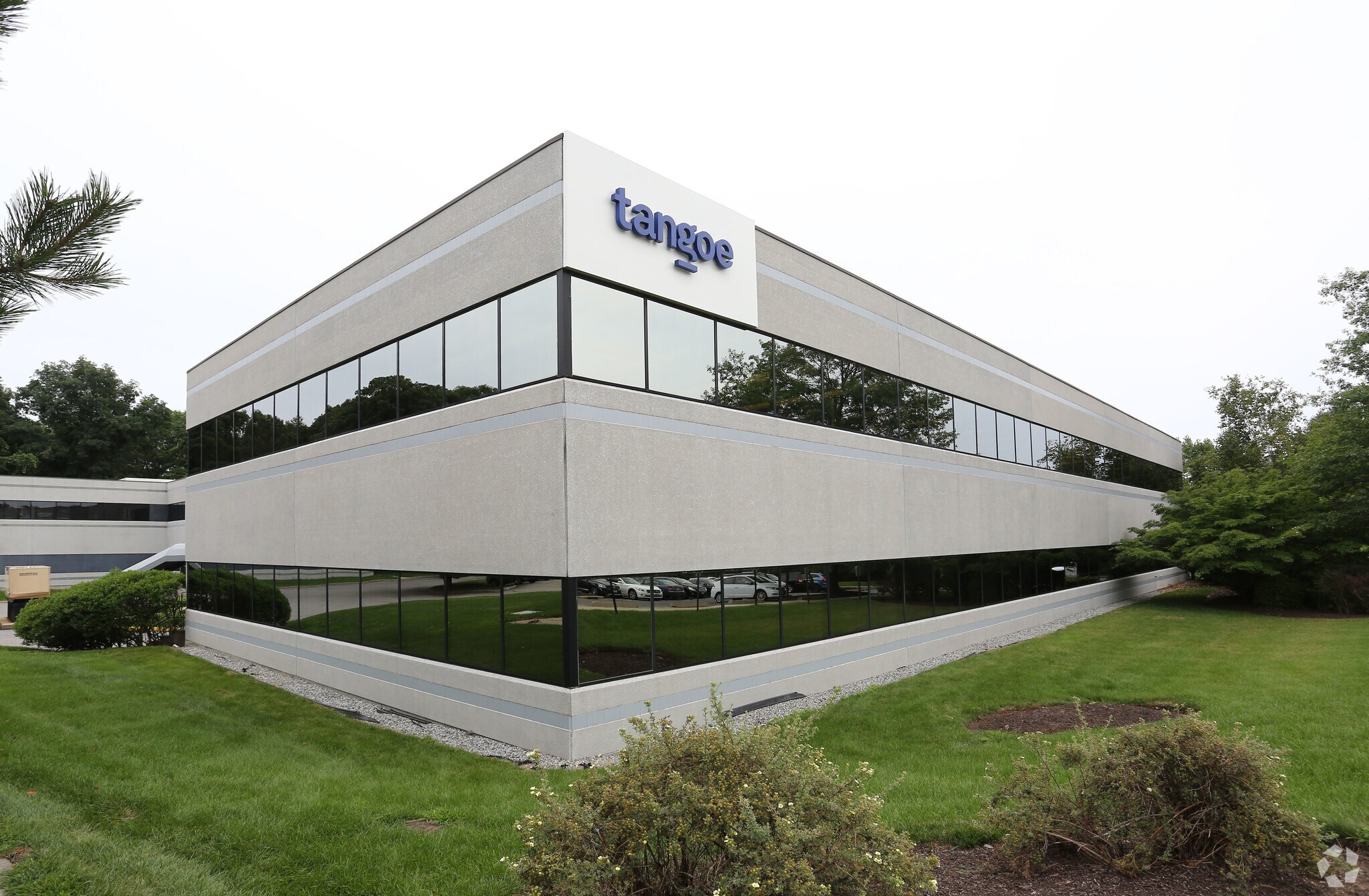 1 Waterview Dr, Shelton, CT for lease Building Photo- Image 1 of 26