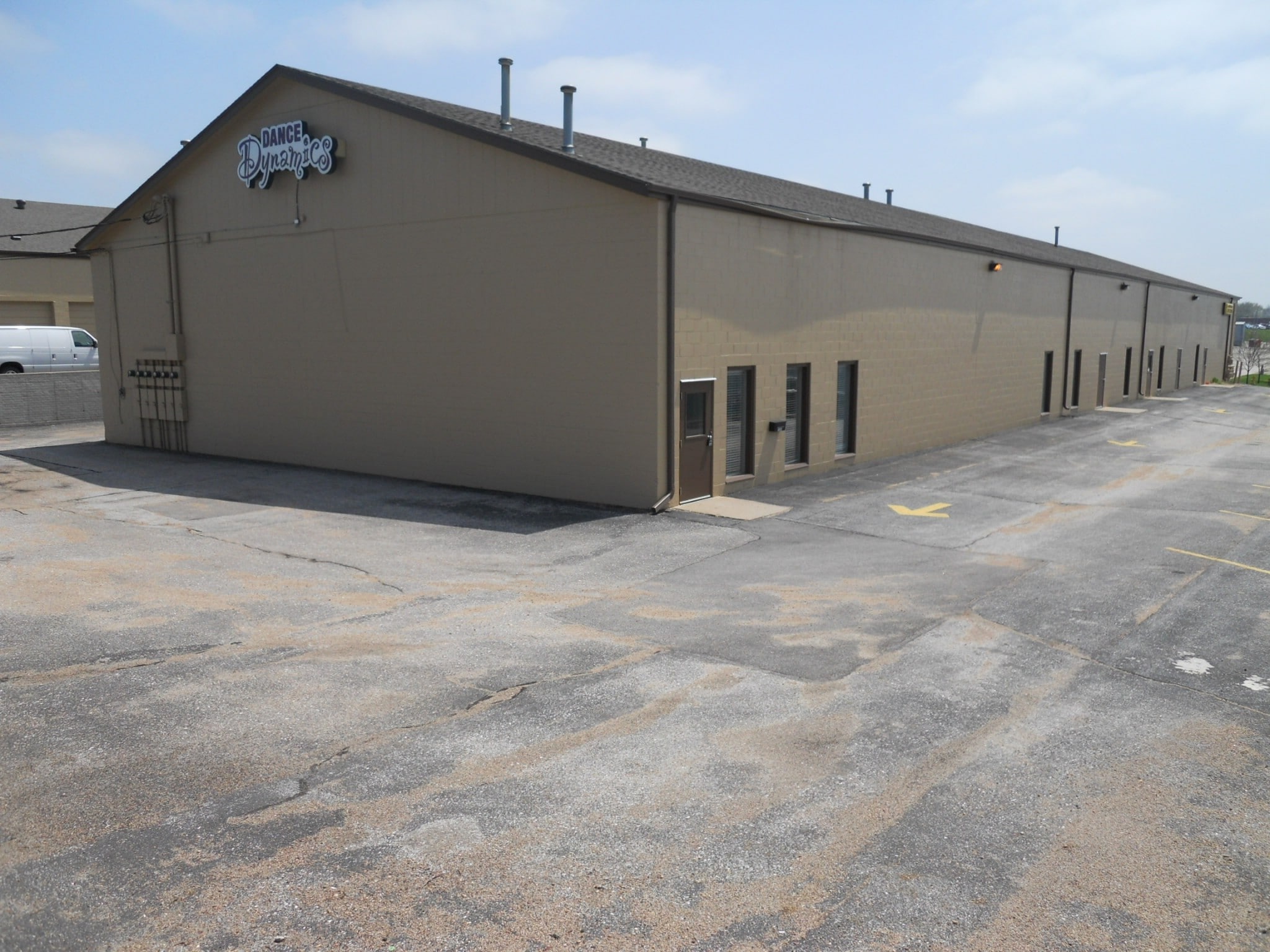 1236-1248 Royal Dr, Papillion, NE for lease Primary Photo- Image 1 of 22