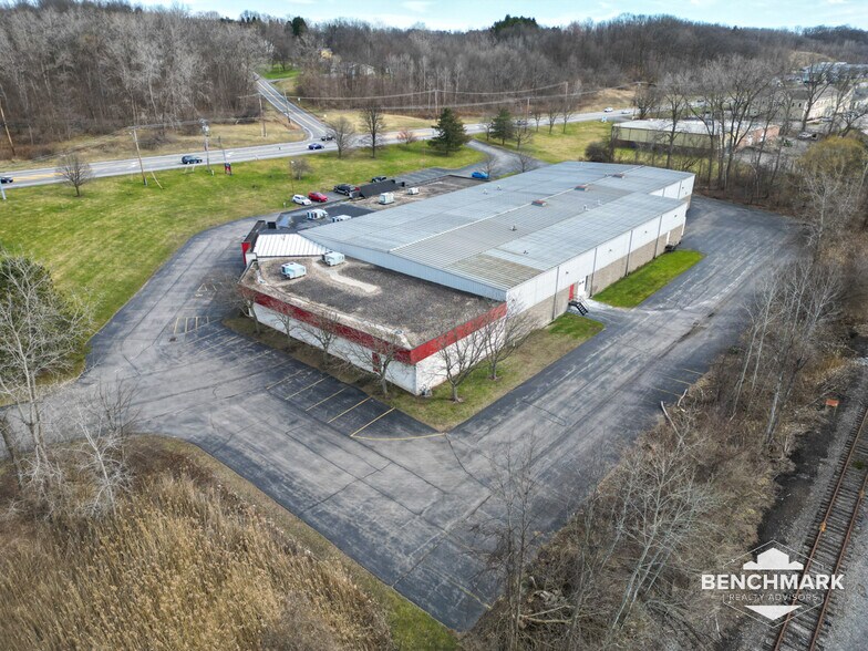 7275 State Route 96, Victor, NY à louer - Photo du bâtiment - Image 3 de 6