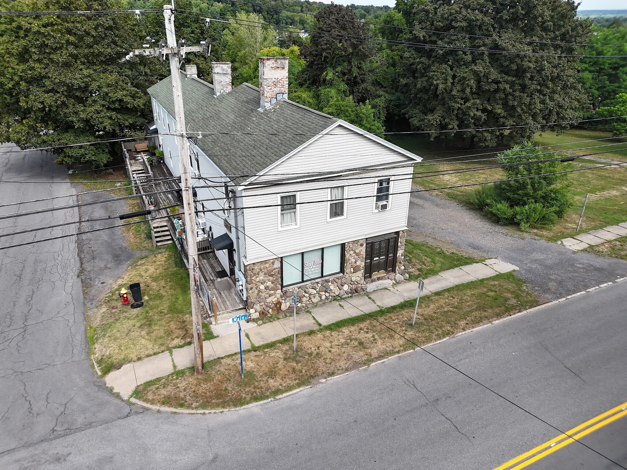 352 Main St, New York Mills, NY à vendre Photo principale- Image 1 de 6