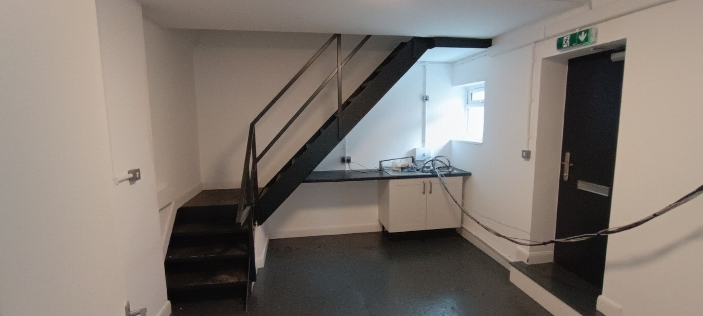 1649 Pershore Rd, Birmingham, WMD B30 3DR - Unit 5 - - Interior Photo - Image 2 of 8
