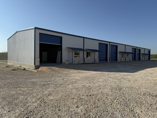 More details for 8081 Old Bastrop Rd, New Braunfels, TX - Industrial for Lease