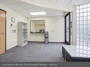 7035 Orchard Lake Rd, West Bloomfield, MI for lease Interior Photo- Image 2 of 6