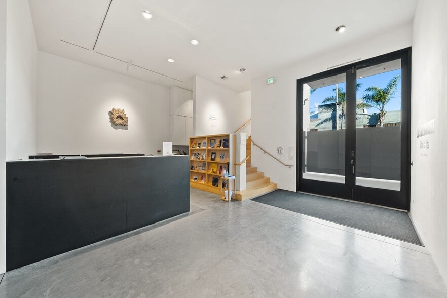 45 N Venice Blvd, Venice, CA for sale - Building Photo - Image 2 of 5