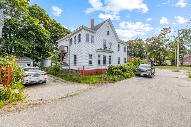 Plus de détails pour 7 Nason St, Sanford, ME - Multi-résidentiel à vendre