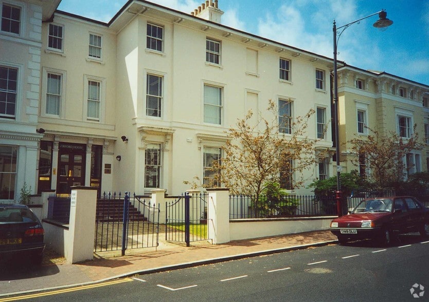 15-17 Mount Ephraim Rd, Tunbridge Wells à louer - Photo du bâtiment - Image 3 de 5