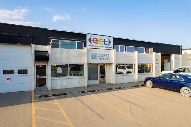 Plus de détails pour 923 46 Av SE, Calgary, AB - Industriel à louer