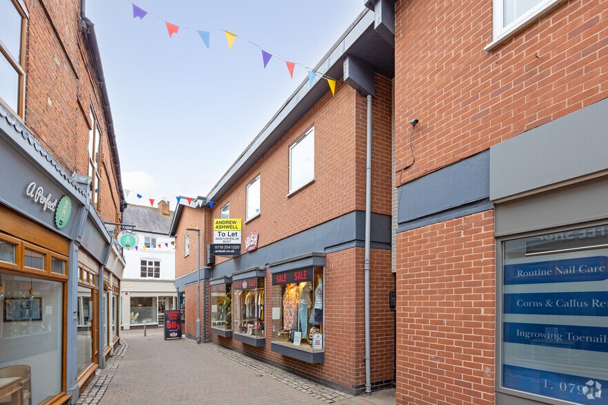 9-10 Church Gate, Loughborough for lease - Building Photo - Image 2 of 2