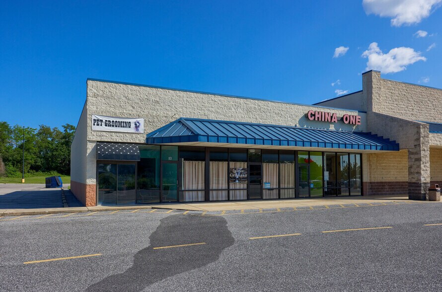 875 Lincoln Way W, Chambersburg, PA for lease - Building Photo - Image 1 of 6