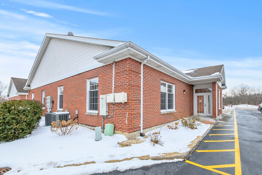 15859 Ridgeland Ave, Oak Forest, IL à louer - Photo du bâtiment - Image 2 de 14