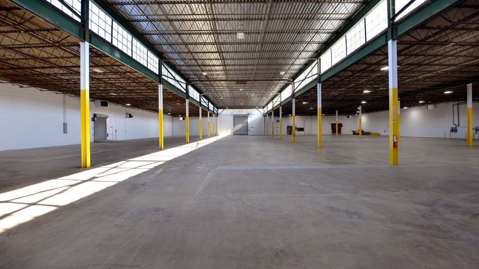 9-11 Caesar Pl, Moonachie, NJ for lease - Building Photo - Image 3 of 11