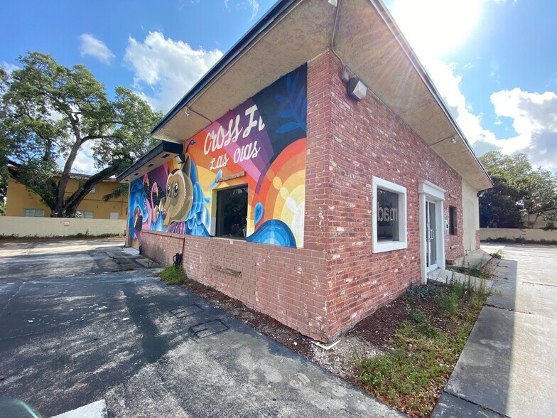 700 W Las Olas Blvd, Fort Lauderdale, FL à louer - Photo du bâtiment - Image 2 de 14