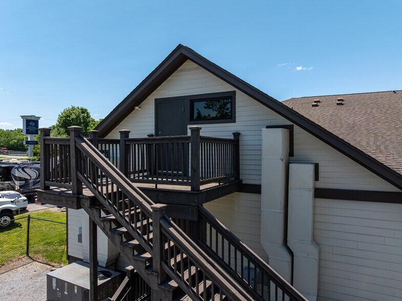 4336 Kenilwood Dr, Nashville, TN à vendre - Photo du bâtiment - Image 2 de 6