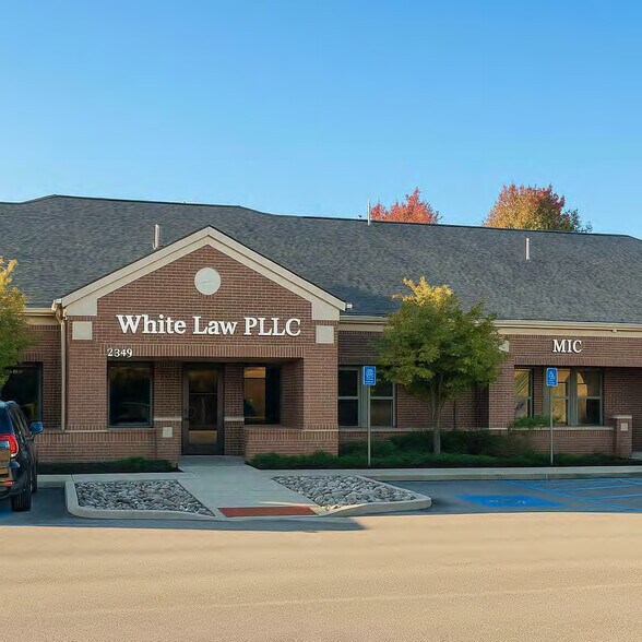 2525 Jolly Rd, Okemos, MI à vendre - Photo du bâtiment - Image 3 de 4