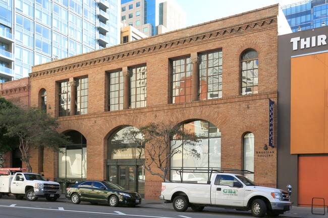 Plus de détails pour 657 Howard St, San Francisco, CA - Bureau à louer