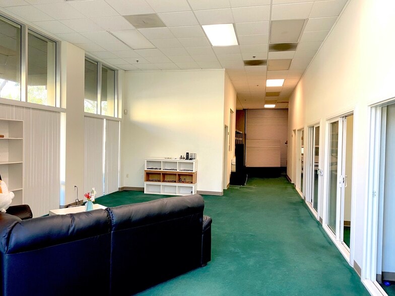 4000 Valley Blvd, Walnut, CA for lease - Interior Photo - Image 3 of 4