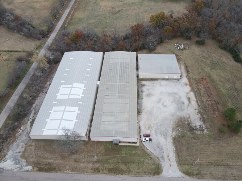 20075 Malone Rd, Tecumseh, OK à vendre - Photo du bâtiment - Image 2 de 44