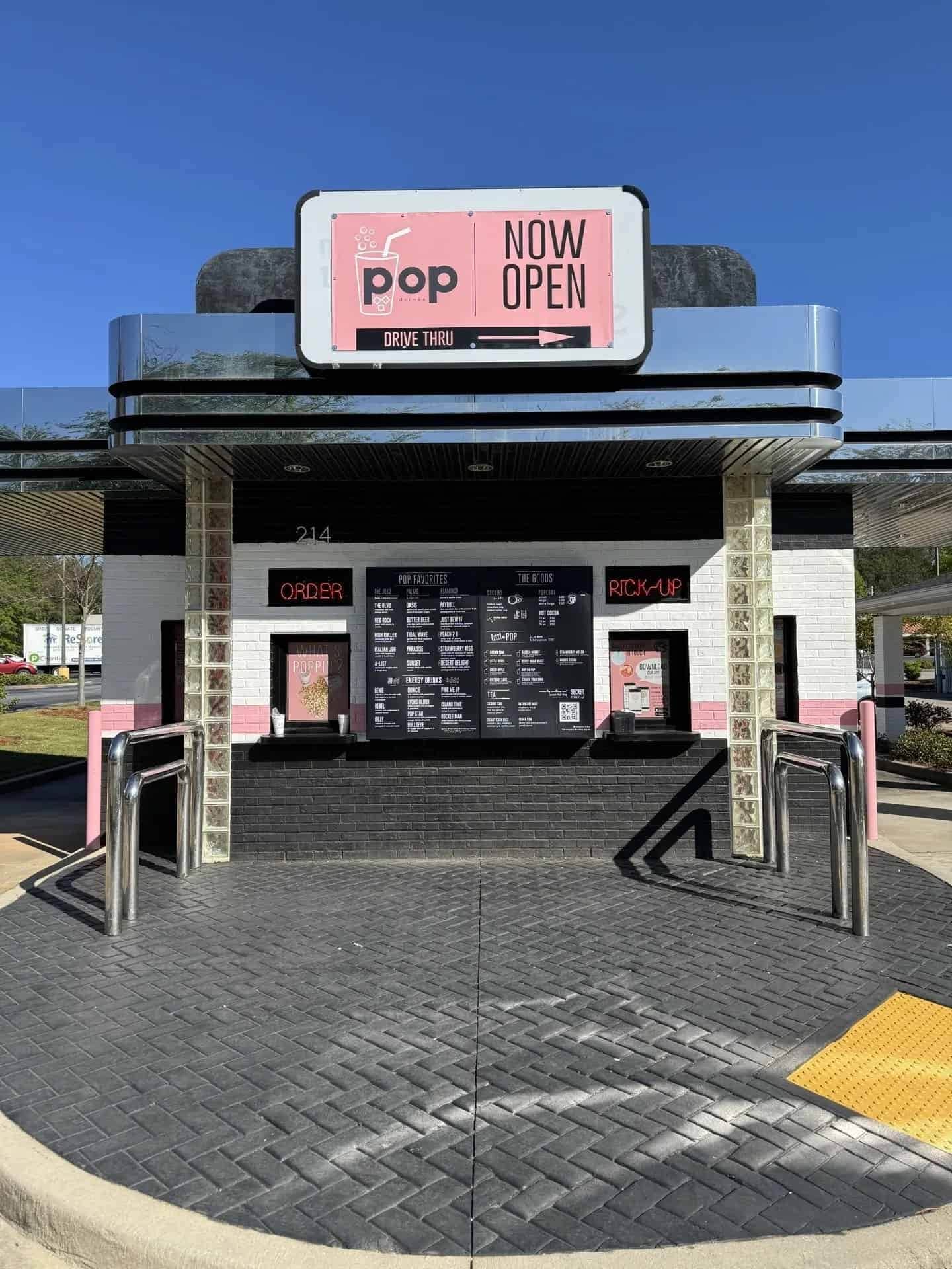 214 Bullsboro Dr, Newnan, GA à louer Photo intérieure- Image 1 de 1