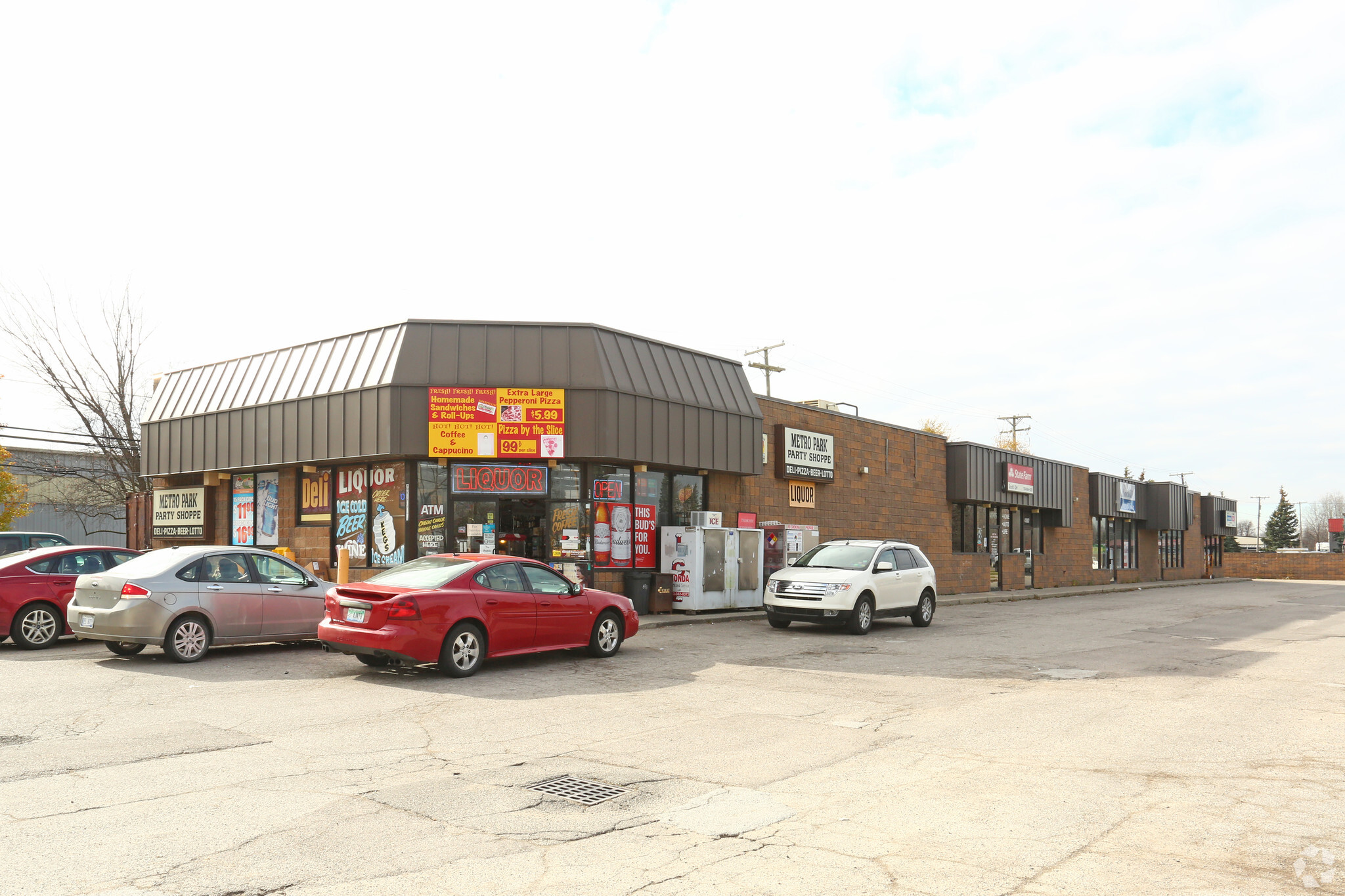 41001-41019 E Huron River Dr, Belleville, MI for lease Primary Photo- Image 1 of 7