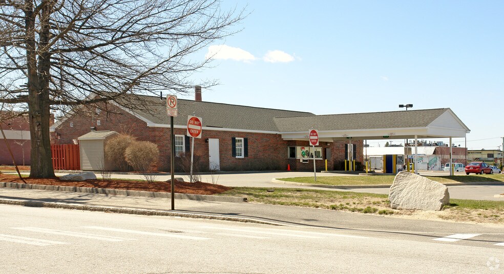 340 Wilson St, Manchester, NH à vendre - Photo du bâtiment - Image 2 de 2