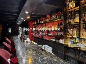 Retail in Barcelona, Barcelona for lease Interior Photo- Image 2 of 10