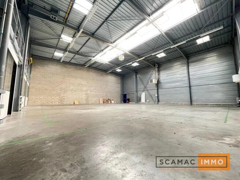 Flex dans Chilly-Mazarin à louer - Photo du bâtiment - Image 2 de 13