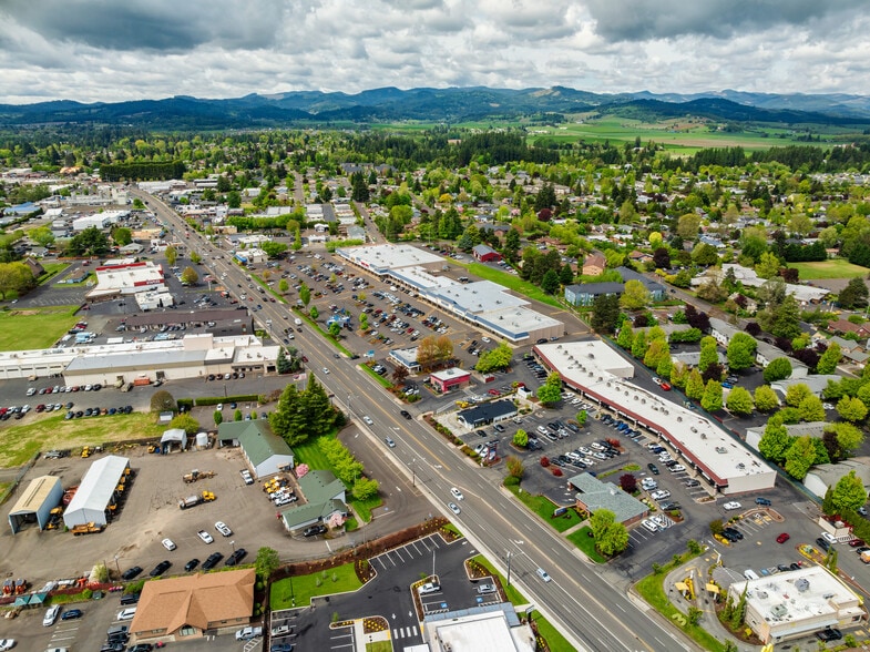 1421-1691 NE Highway 99, Mcminnville, OR for lease - Aerial - Image 2 of 14