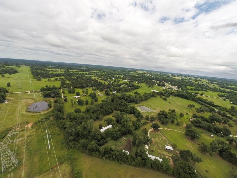 26298 Hwy 105 W, Montgomery, TX à vendre - Photo du bâtiment - Image 2 de 69