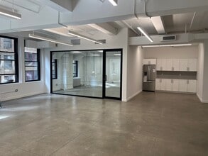 575 8th Ave, New York, NY for lease Interior Photo- Image 2 of 9