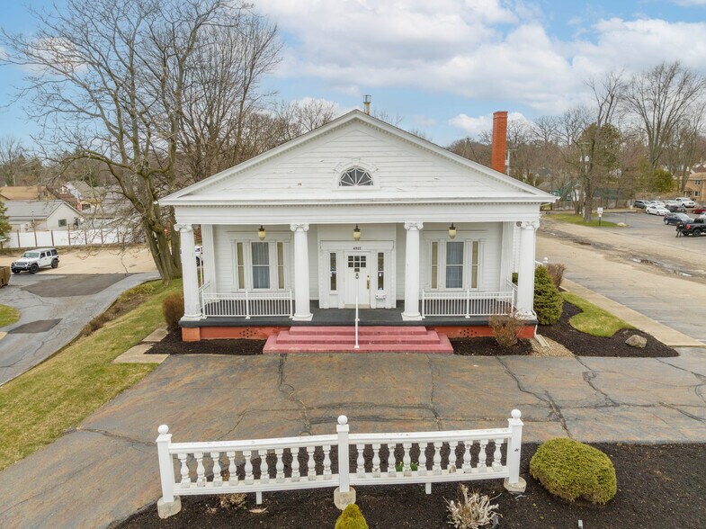 4905 W Tuscarawas St, Canton, OH à louer - Photo du bâtiment - Image 2 de 29