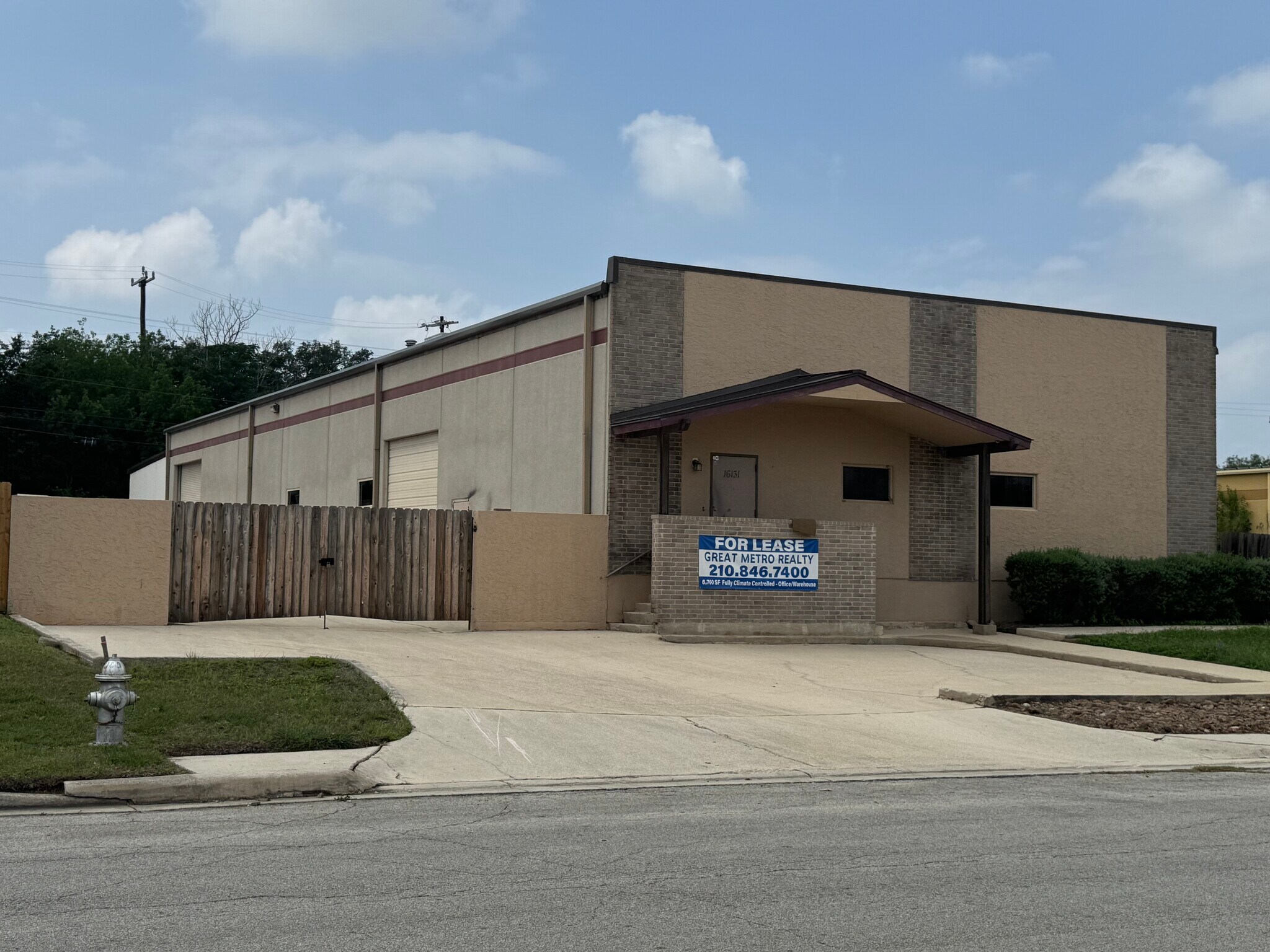 16131 College Oak Dr, San Antonio, TX for lease Primary Photo- Image 1 of 22