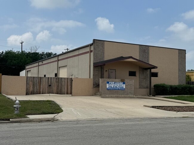 More details for 16131 College Oak Dr, San Antonio, TX - Industrial for Lease