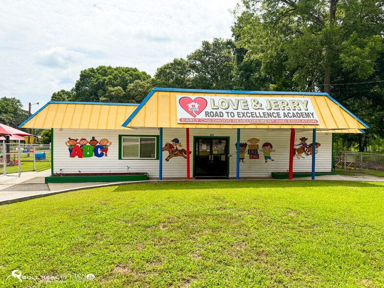 431 Brownlee Rd, Jackson, GA for sale - Building Photo - Image 2 of 24