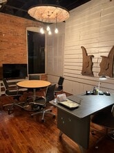 315 W Solomon St, Griffin, GA for lease Interior Photo- Image 2 of 6
