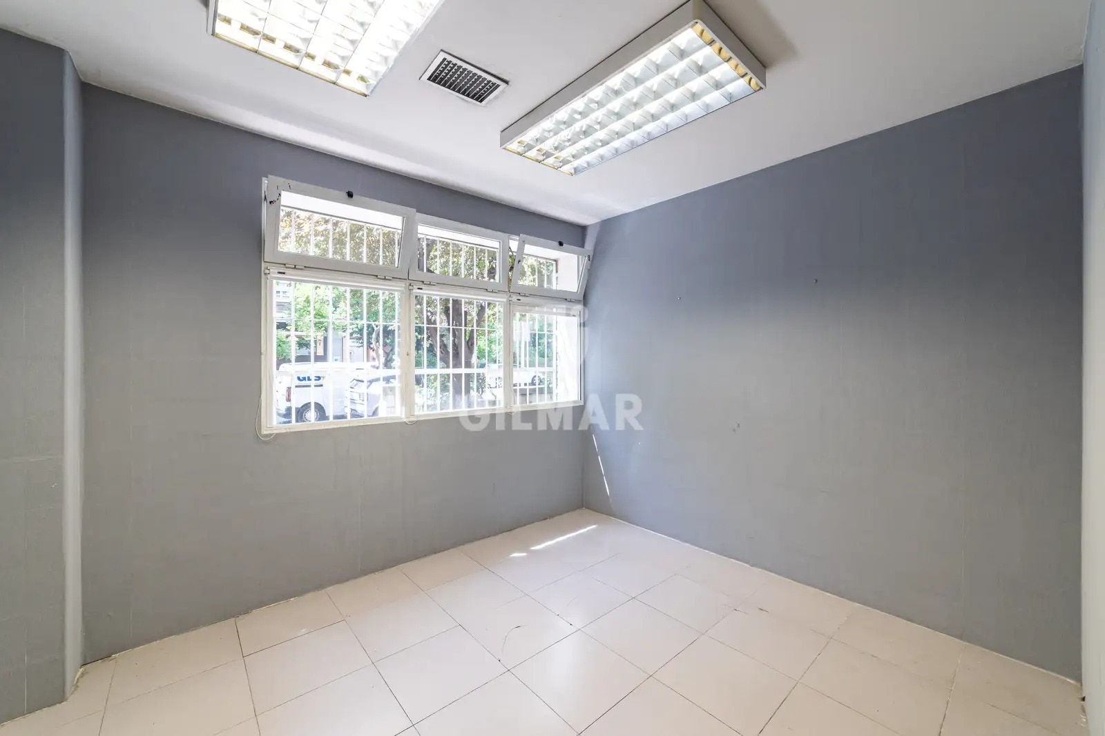 Retail in Madrid, Madrid for lease Interior Photo- Image 1 of 19