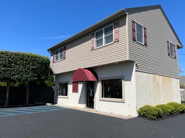 Plus de détails pour 140 Route 33, Hamilton Township, NJ - Commerce de détail à louer