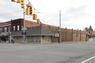 Plus de détails pour 102-108 N Main St, Plainwell, MI - Bureau/Commerce de détail à louer