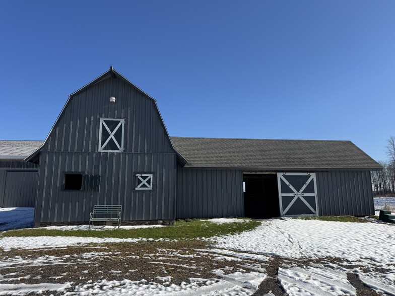 3950 Nelson Heights Rd, Cazenovia, NY for lease - Building Photo - Image 2 of 18