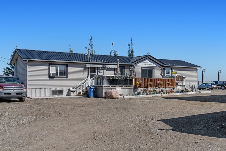 81 Barstow St, Carseland, AB à vendre - Photo du bâtiment - Image 2 de 85